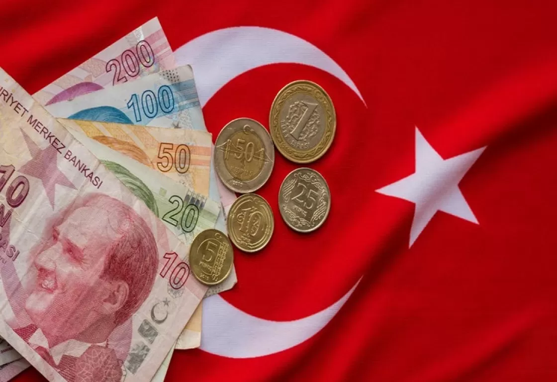 الليرة التركية تسجل تراجعاً قياسياً جديداً مقابل الدولار
