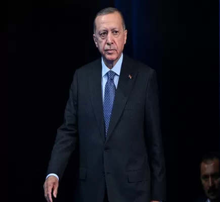 أردوغان يرفع راتبه الشهري... أرقام صادمة للعجز في البنك المركزي التركي