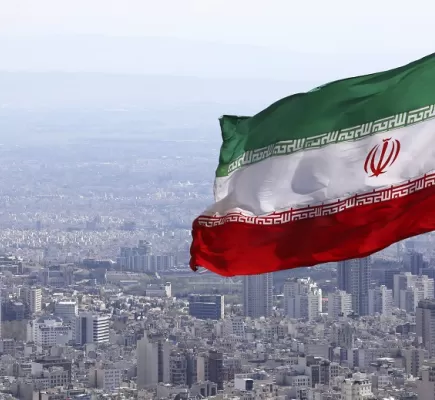 هل تدخل إيران سباق النفوذ الدولي على أفريقيا؟