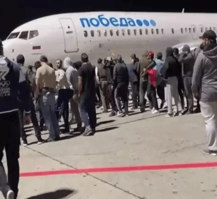 اقتحام مطار داغستان بسبب طائرة إسرائيلية... كيف علقت أمريكا وتل أبيب؟
