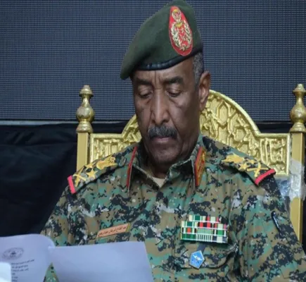 كيف استنزف البرهان وحلفاء الإخوان موارد السودان لتمويل الحرب؟ كيف استنزف البرهان وحلفاء الإخوان موارد السودان لتمويل الحرب؟