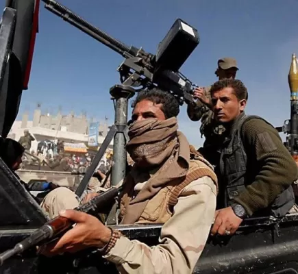 الحوثيون يطلقون سراح السجناء في الحديدة بعد إخضاعهم لدورات طائفية... تفاصيل
