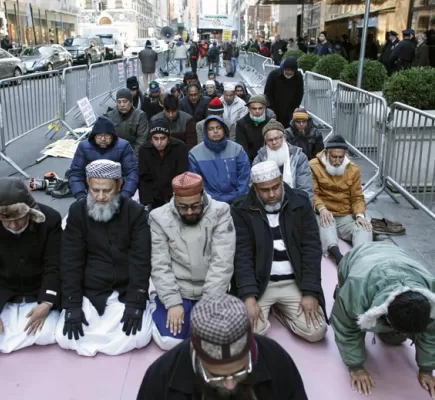 هل يحتكر الإسلام السياسي تمثيل المسلمين في أوروبا؟ هل يحتكر الإسلام السياسي تمثيل المسلمين في أوروبا؟