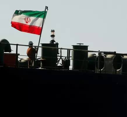 ثاني حادثة في غضون أسبوع... إيران تحتجز ناقلة نفطية