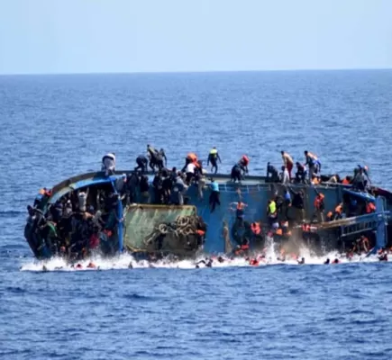 اليونان متهمة بإغراق مركب المهاجرين... دليل يدحض روايتها