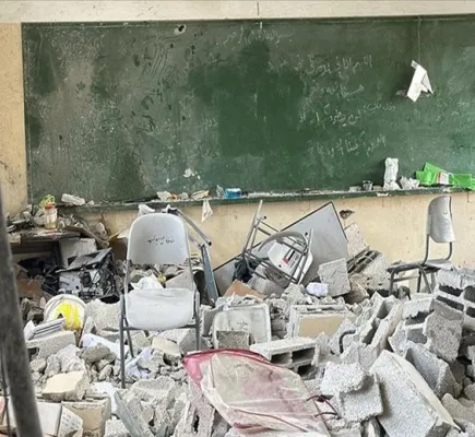 بين الركام والخيام: طلاب غزة يتمسكون بالتعليم بين الركام والخيام: طلاب غزة يتمسكون بالتعليم