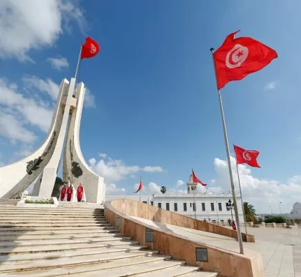 ما حقيقة وجود قواعد عسكرية أجنبية في تونس؟ وزير الدفاع يوضح