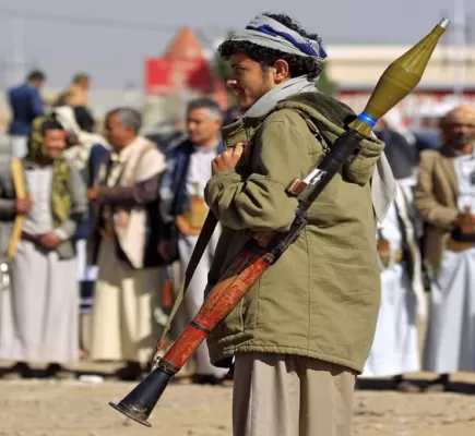 انتهاكات حوثية جديدة تستهدف التعليم في هذه المدن اليمنية