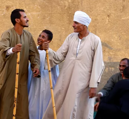 هكذا استثمر "الإخوان" بالتدين الشعبي لدى فلاحي مصر هكذا استثمر "الإخوان" بالتدين الشعبي لدى فلاحي مصر