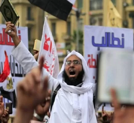 بين الهداية والوصاية... لماذا يتدخل الإسلاميون في شؤون غيرهم بين الهداية والوصاية... لماذا يتدخل الإسلاميون في شؤون غيرهم