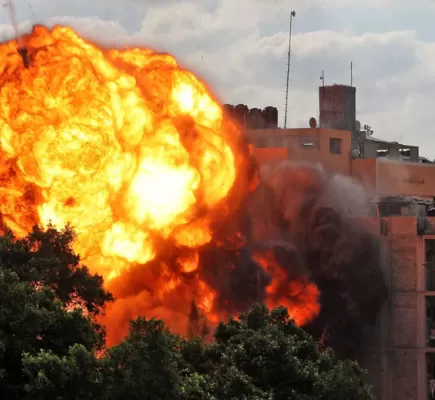 تقرير: إسرائيل أسقطت ما يعادل 3 قنابل نووية على غزة
