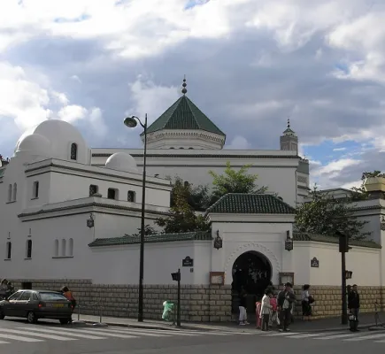 "استراتيجية الأقلية المنظمة"... كيف تخترق كوادر "الإخوان" مساجد ومدارس فرنسا؟ "استراتيجية الأقلية المنظمة"... كيف تخترق كوادر "الإخوان" مساجد ومدارس فرنسا؟
