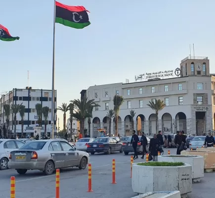 اجتماعات (5+5) في باريس... هل ينجح الليبيون هذه المرة في توحيد المؤسسة العسكرية؟