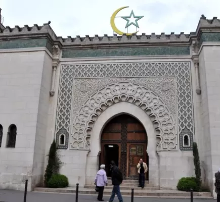 هل غيّرت الهجرة المشهد الديني في فرنسا؟