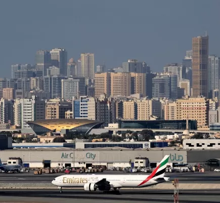 مطار دبي في الصدارة عالمياً... إحصائيات