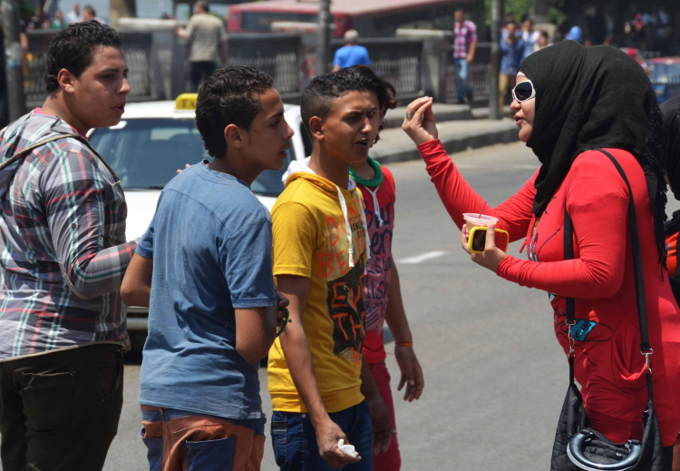 التحرش في مصر يتعدى أجساد النساء إلى قتل المدافعين عنهن