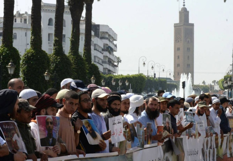 ديانة الدولة وتسييس الدين
