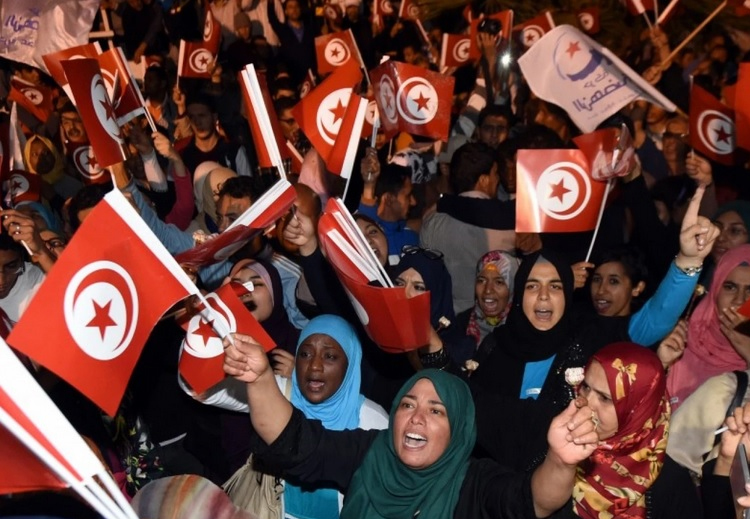 صحف فرنسية: "مورو" بوابة الإخوان لاختطاف تونس